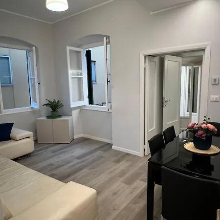 Apartamento Casa Eda Rapallo